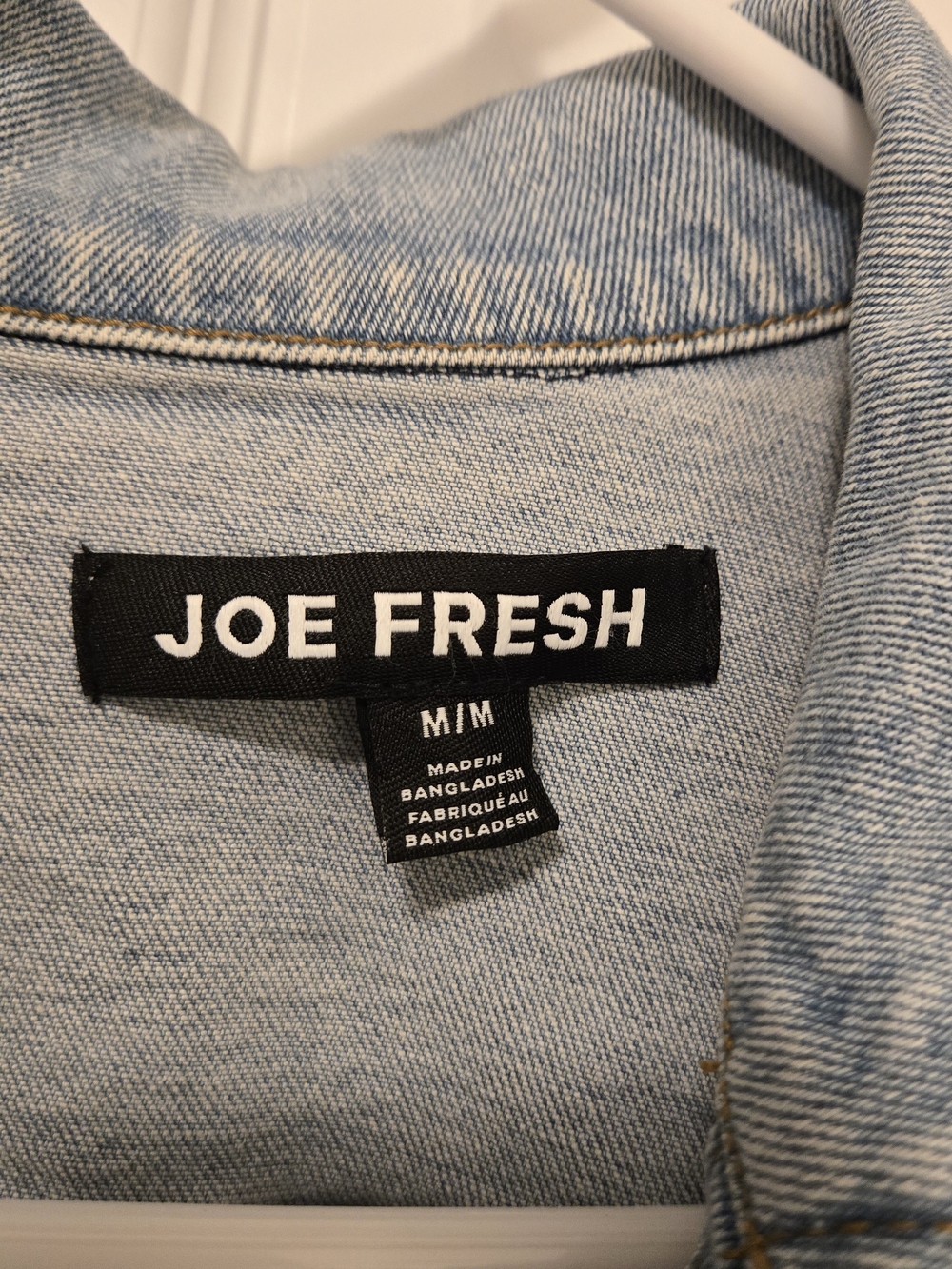 Joe Fresh Women's Denim Jacket - Picture 2 of 7